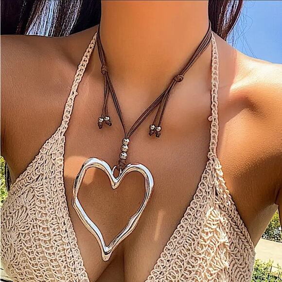 Exaggerated Silver Heart Statement Necklace Boho Oversized - Picture 4 of 9